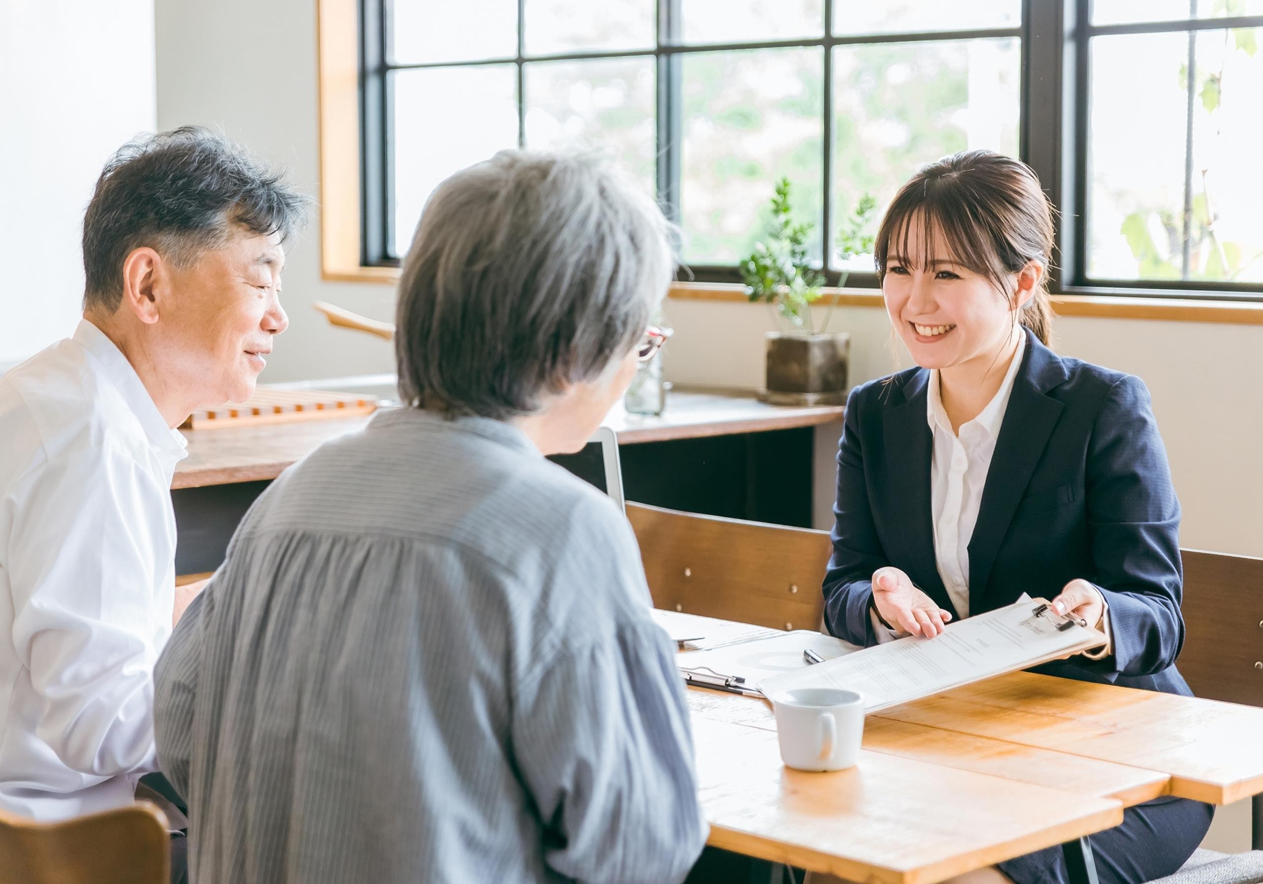 三重県 鈴鹿市 リフォーム工事 外壁工事 内装工事 外壁塗装 内装塗装 屋根塗装 防水工事 足場工事 雨漏り修理 屋根工事